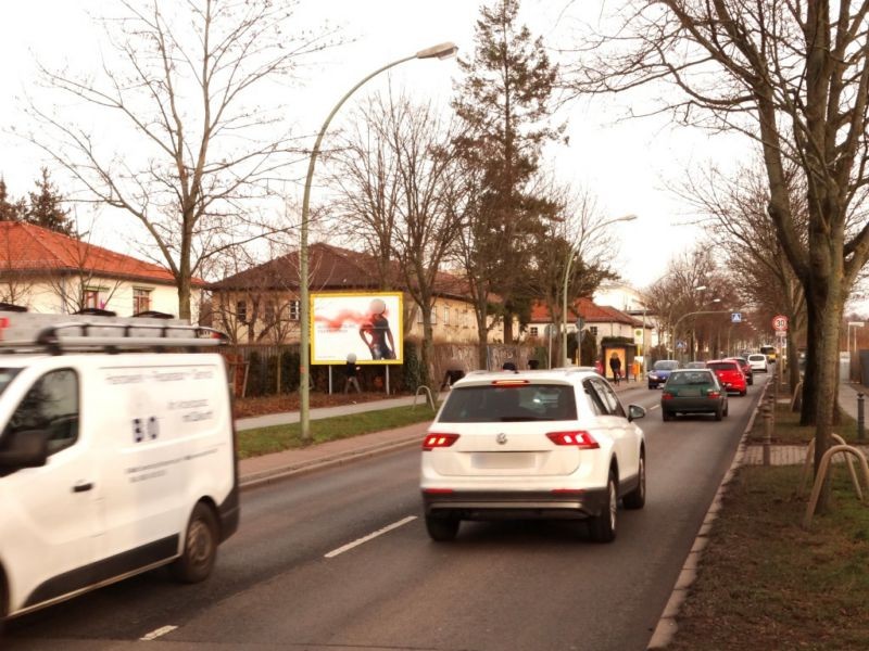 Bahnhofstr.  32 quer re. Netto