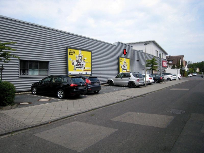 Friedensstr.  52-56/REWE/STO 2