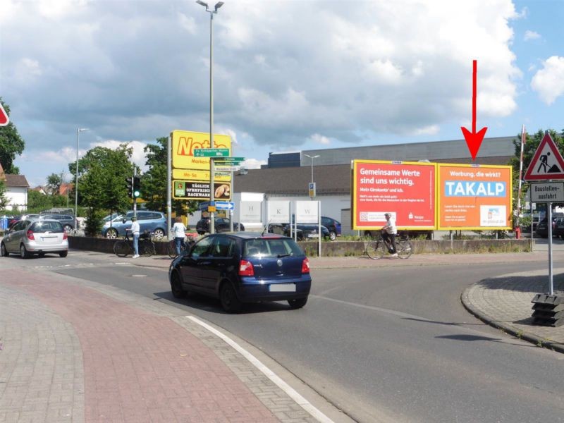 Burgeffstr.  19/Wiesbadener Str. re. quer/Netto