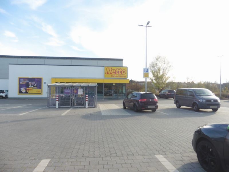 Königreichallee   2/Netto Eing. li.