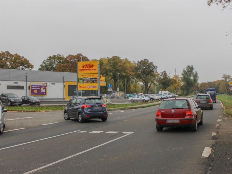 Berliner Str.  47/Eing. Netto