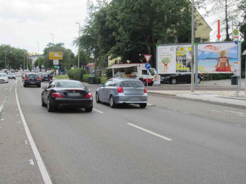 Hanns-Martin-Schleyer-Str./Bf -Vorplatz