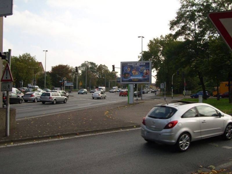 Konrad-Adenauer-Allee/Duisburger Str./We.re.