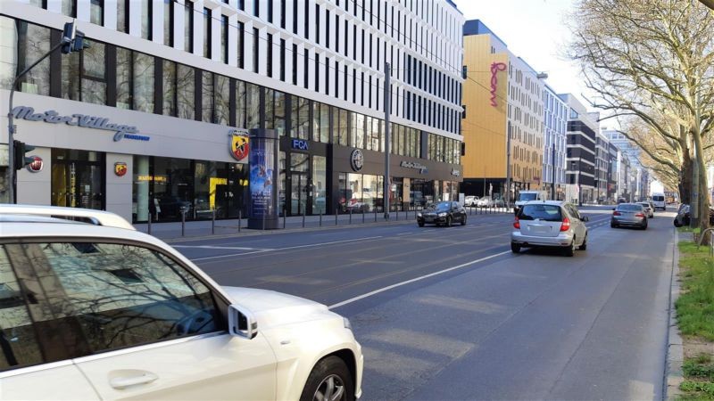 Hanauer Landstr. 166/(FIAT) Nh. Schwedlerstr./S.1