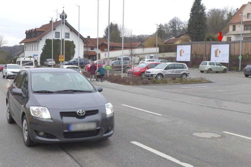 Öttinger Str.   8/vor Zaun