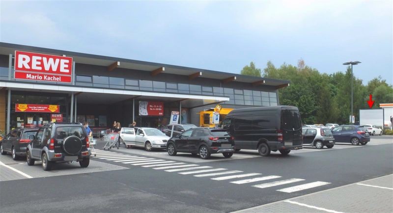 Bahnhofstr.  12a/REWE PP/Sto. 2