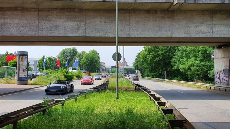 Hahnstr.   6/Niederräder Ufer - DB Brücke/S.1