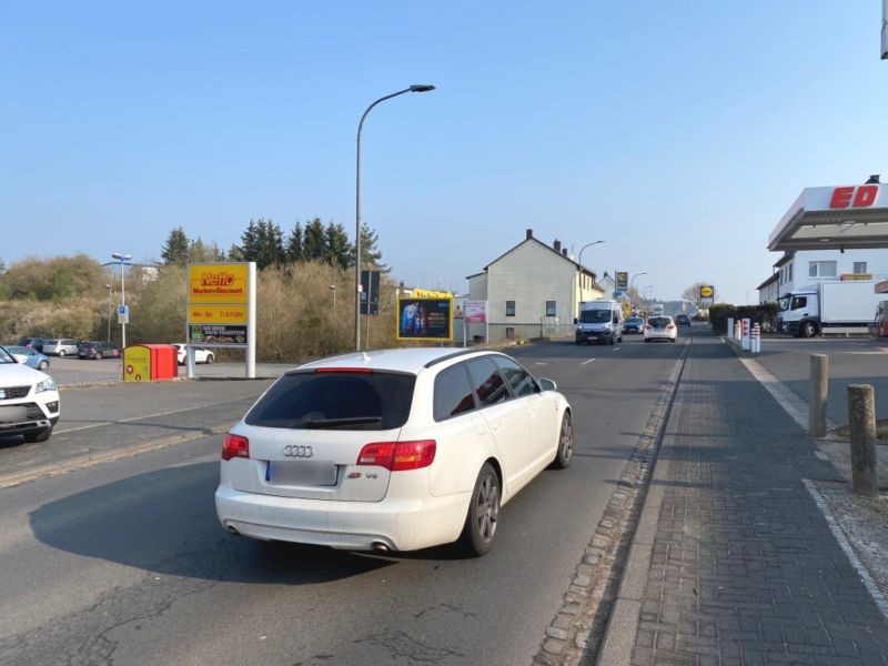 Kölner Str.  37 quer/Netto/We.li.