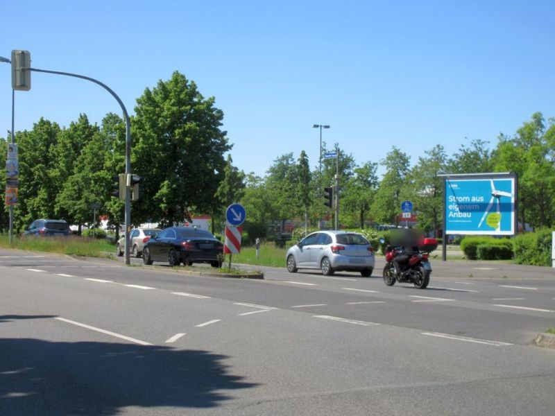 Olvenstedter Graseweg  37/Einf. Flora Park