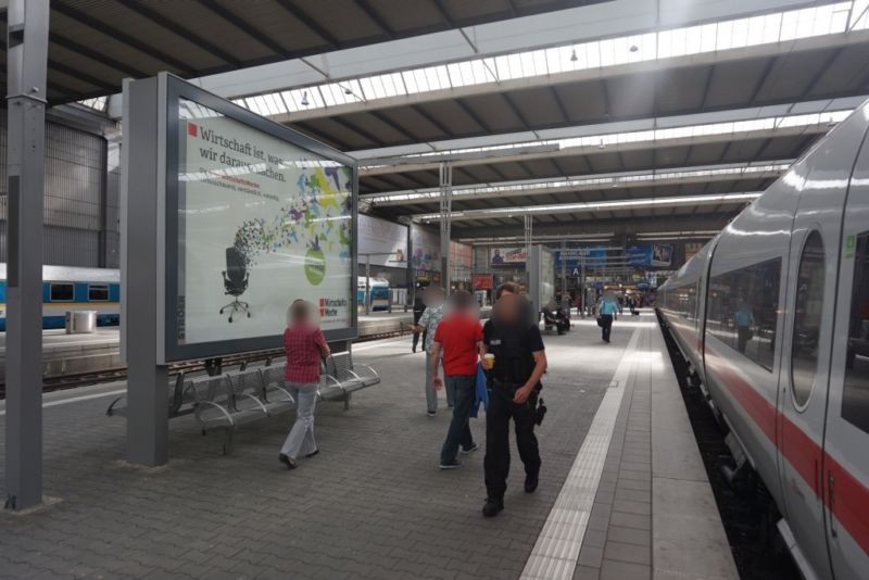 Hbf, Bstg.(SY20) Gl. 22 Mitte