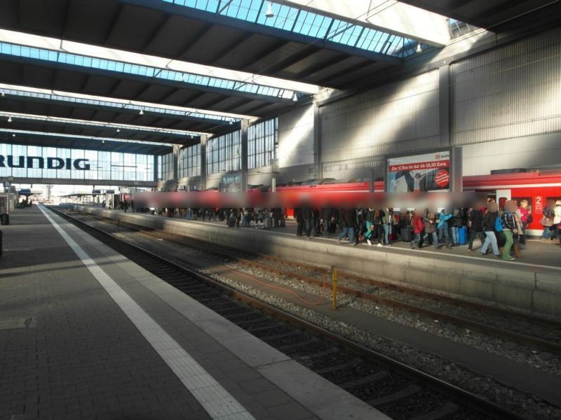 Hbf, Bstg.(SY20) Gl. 24 Mitte