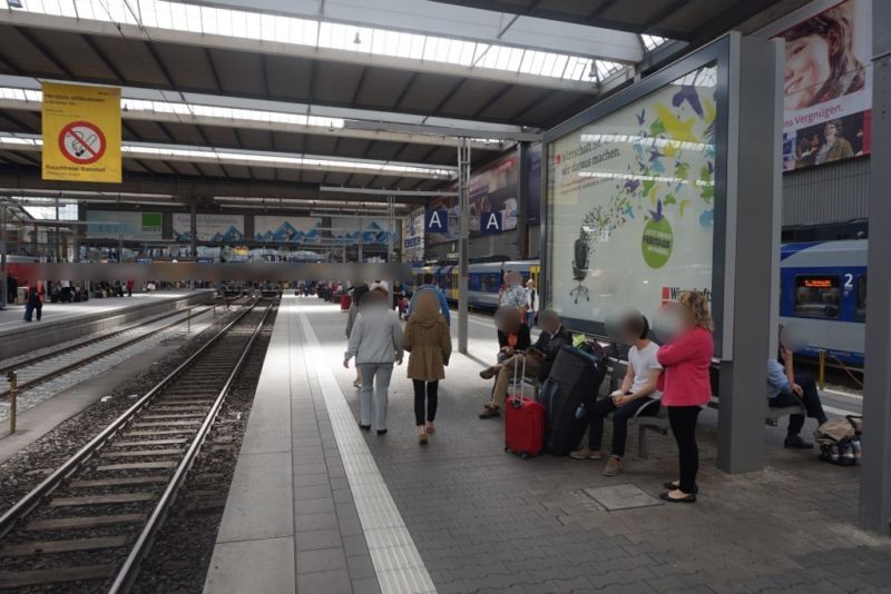 Hbf, Bstg.(SY49) Gl. 13 Ri. Hbf