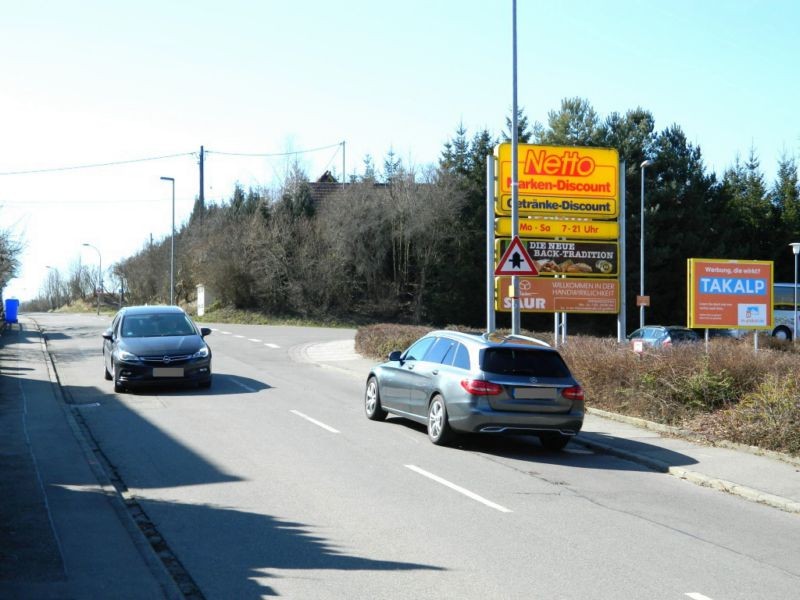 Gruoler Str.  14 quer re. Netto Einf.