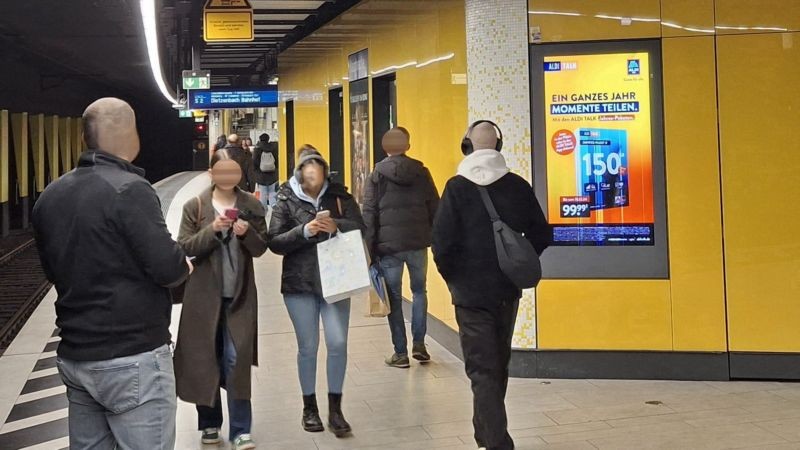 S-Bf Hauptwache, Bstg. Ri.Hbf an Einh. Elektroraum
