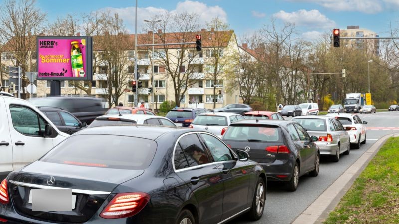 Klingerstr. / Hermann-Bahlsen-Allee/We.li.