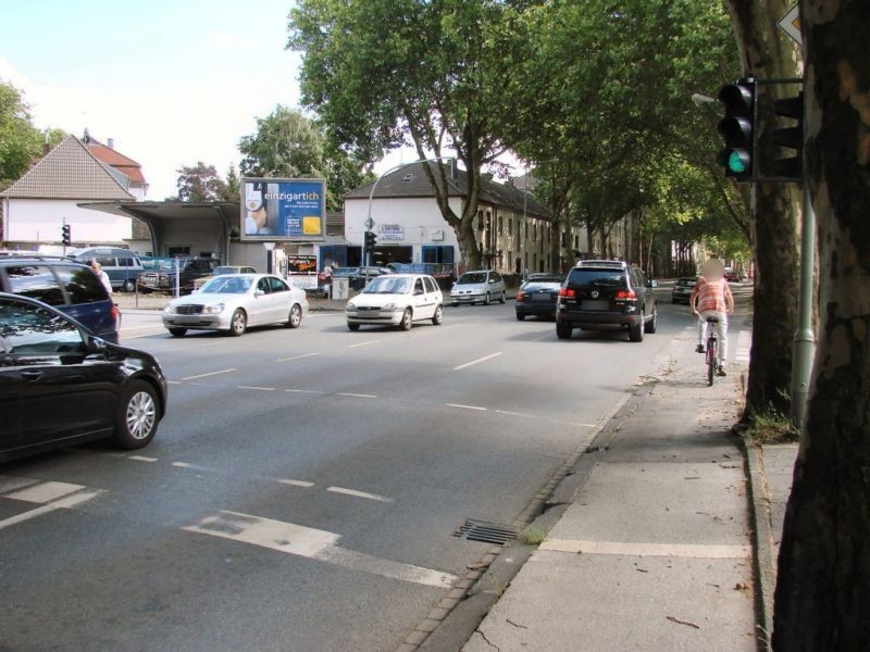 Friedrich-Ebert-Str.  27/Rheinstr.