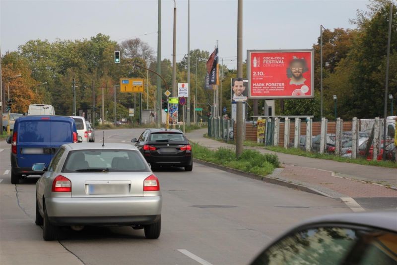 Rhinstr./Hauptstr. 21 (Parkplatz Autohaus)