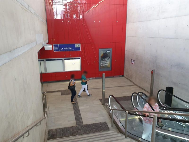 S-Bf Gateway Gardens, Zug. Ost, V-Ebene, Sto. Süd