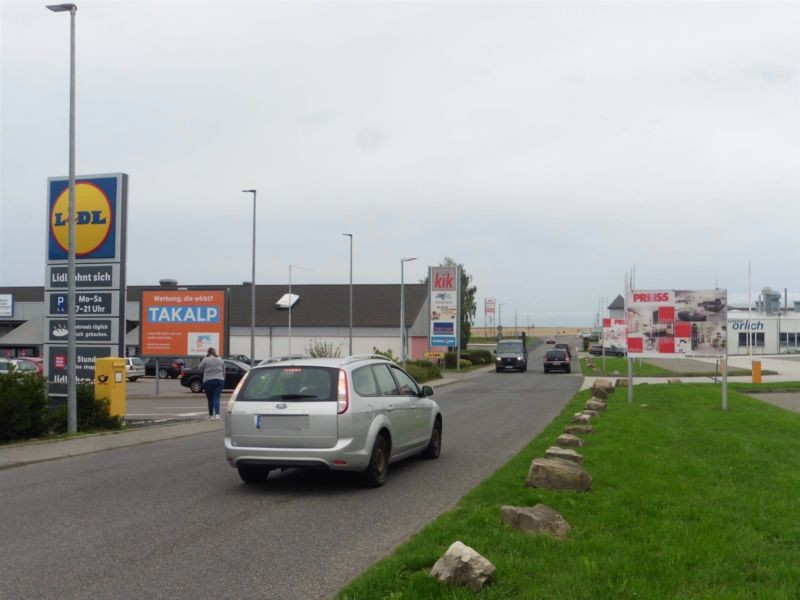Fordstr.   4 li. quer/Einf. Lidl
