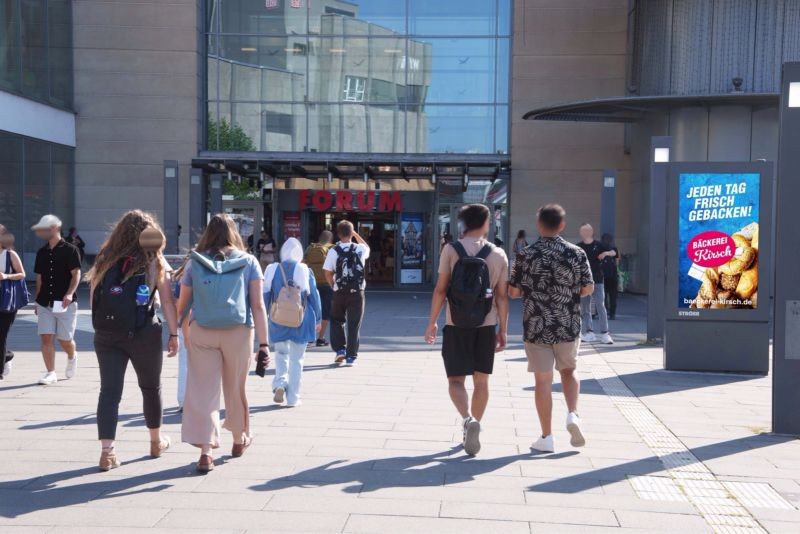 Willy-Brandt-Platz/Busbahnhof/Si.Bhf.