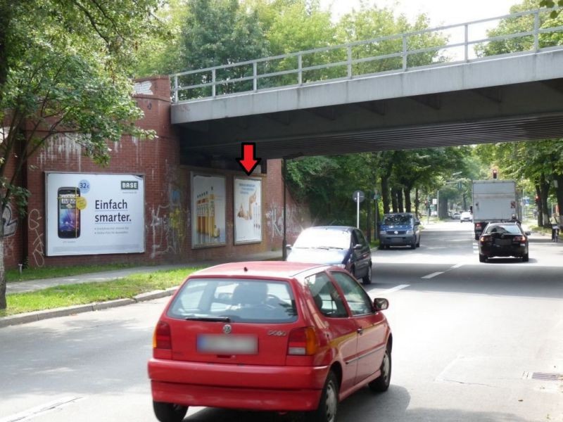 Hermsdorfer Str./DB-Brücke/Ri. Cyclopstr. li.