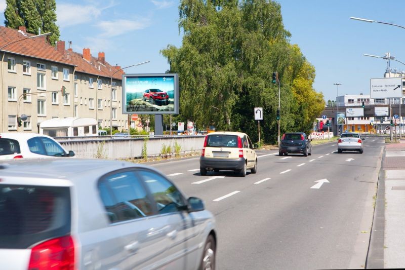 Amsterdamer Str. geg. 287/Mittelstreifen/We.li.