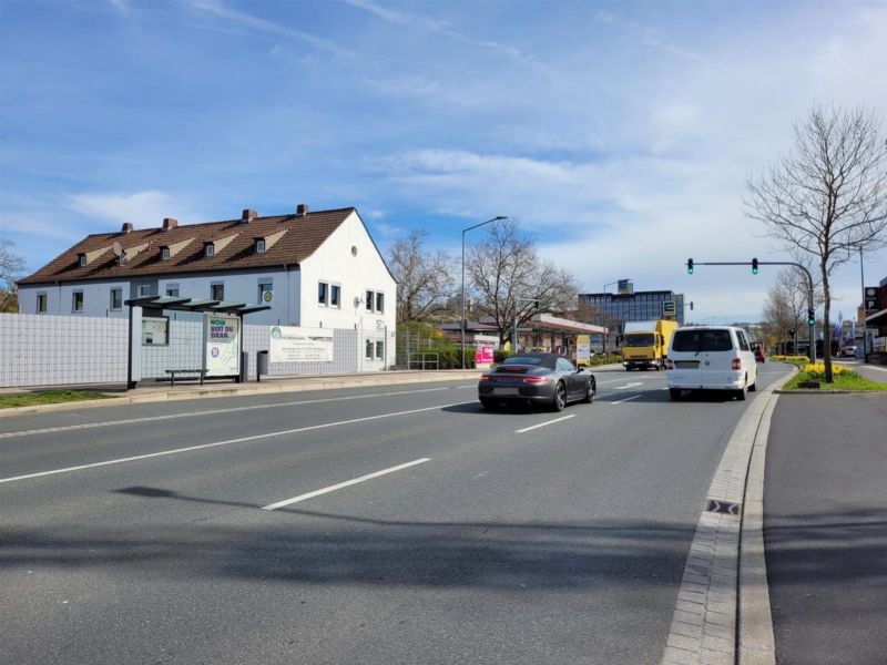 Nürnberger Str.  57/HST Israel. Friedhof sew/innen