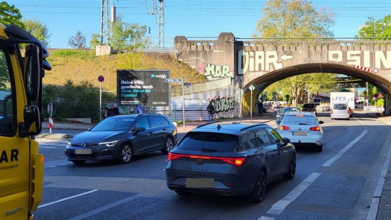 Kleyerstr. geg. Weilburger Str. vor DB-Brücke