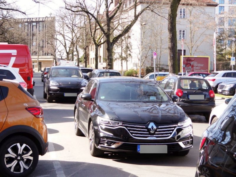 Heilbronner Str.  19 quer/Netto