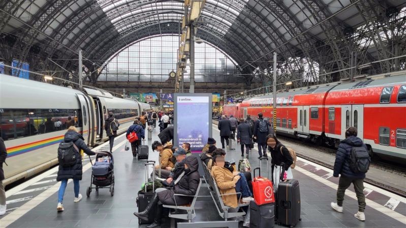 Hbf, Bstg.6/7,Abs.A, Feld 8, Wirkri. Bstg.ende