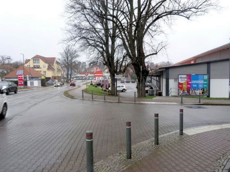 Dorfstr.  16a/Si. Mittelstr. (B96)/Norma