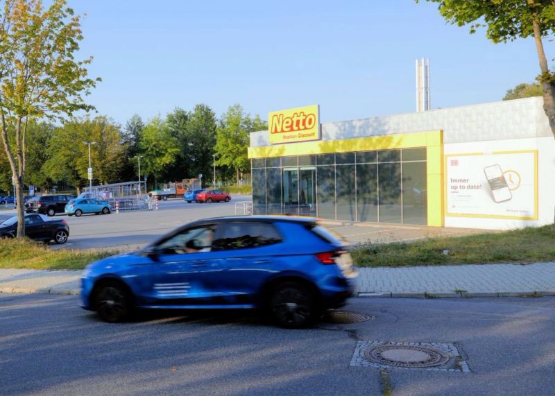 Maxim-Gorki-Str.   9 Netto