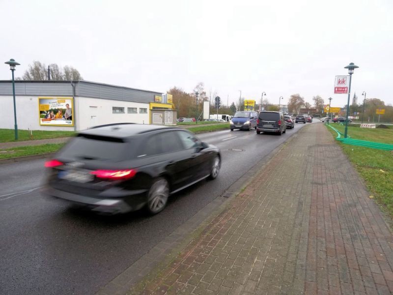 Pasewalker Str.  32 (B104) quer Netto