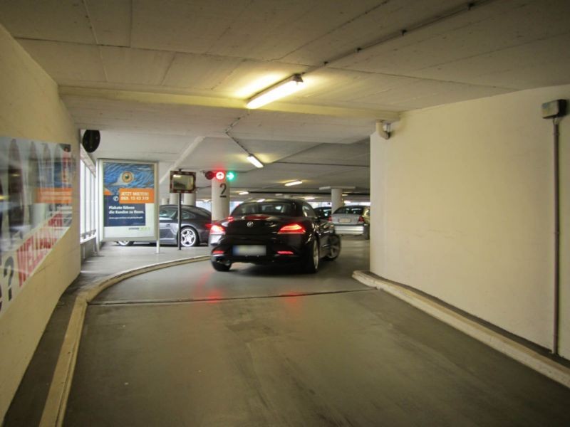 PH Börse, PD2 vor Einf. li. auf der Insel, P656040
