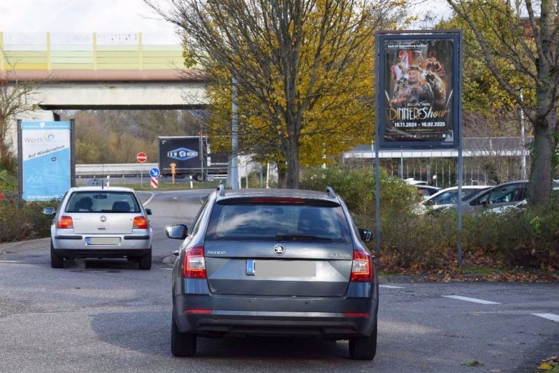Kunzendorfer Str./Einf. PP Kreisverkehr/We.re.
