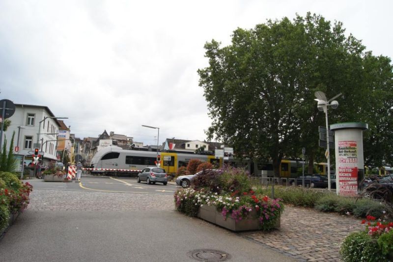 Rheinallee/Stadthalle