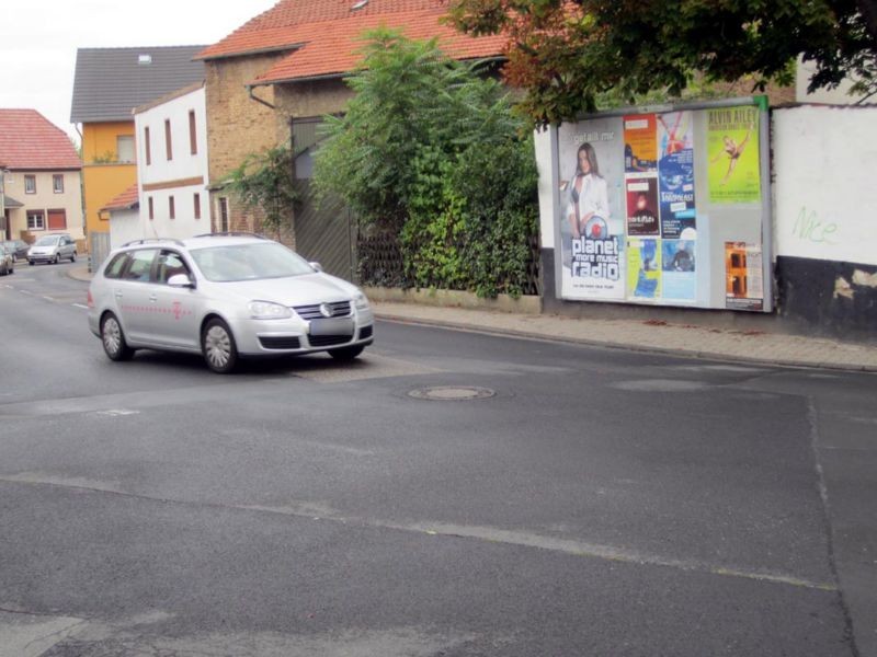 Neue Str.  63/Bachwiesenstr.