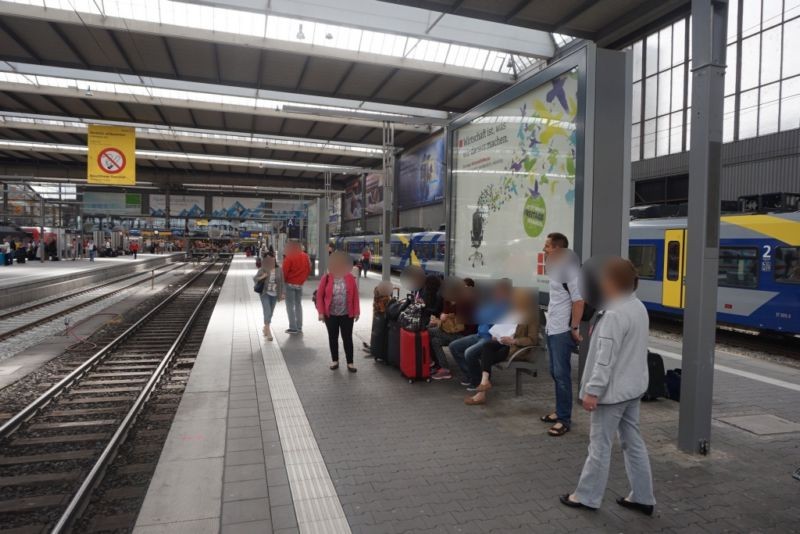 Hbf, Bstg.(SY49) Gl. 13 Ri. Ausfahrt