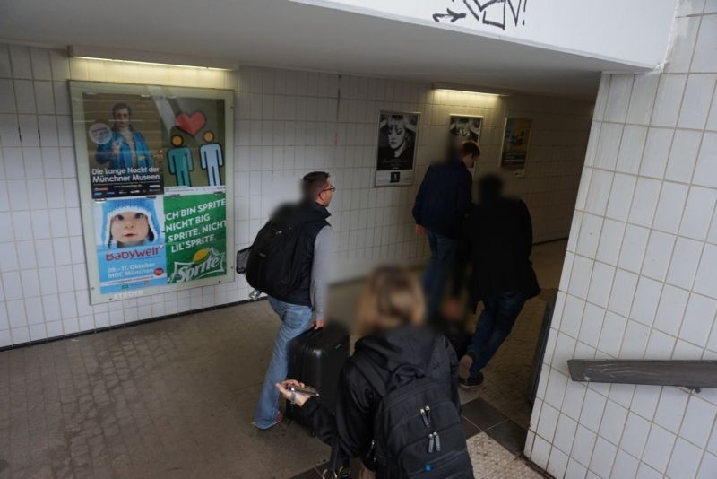 S-Bf Moosach, Bstg.-Ufg., Zug. Gleis 3/4, 1. Sto.