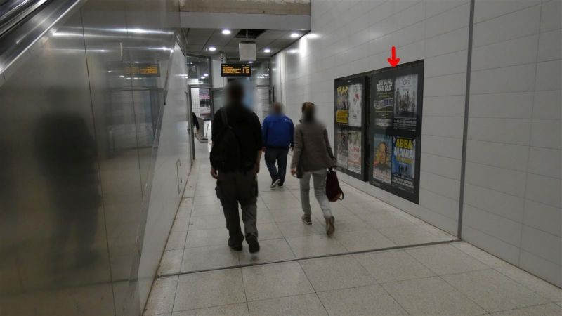 S-Bf Jungfernstieg, Durchg. z. U-Bahn re., 2. Sto.