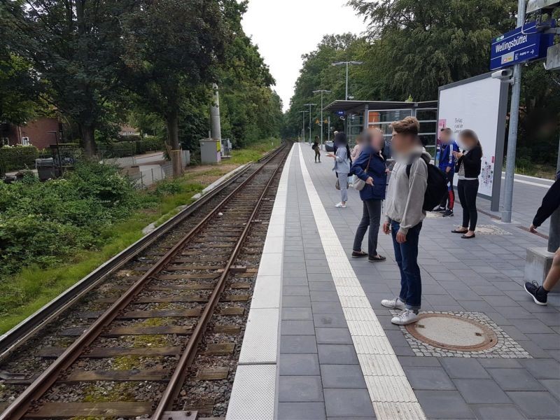 S-Bf Wellingsbüttel, Bstg. Gl. 1, 2. Sto.