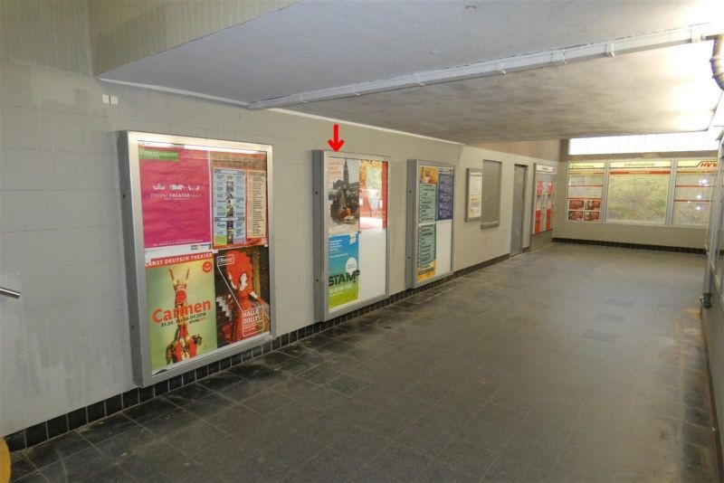 S-Bf Hoheneichen, Ausgang li., linke Hälfte