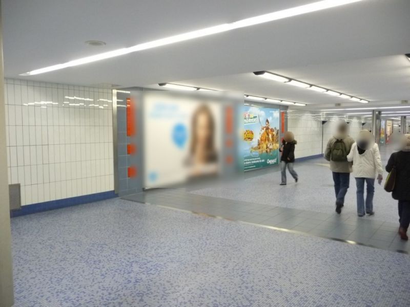 U-Bf Jungfernstieg Tunnel von U3-U1,  3. Sto.