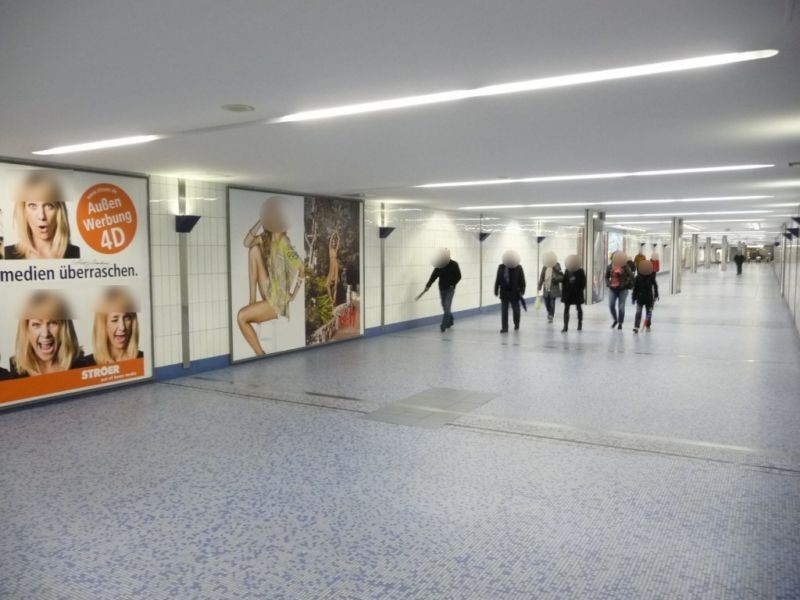 U-Bf Jungfernstieg Tunnel von U3-U1,  2. Sto.