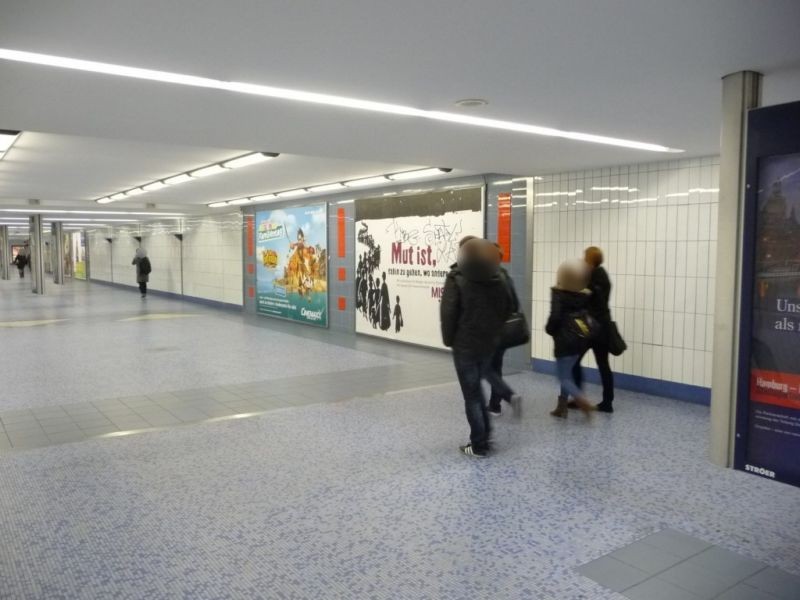 U-Bf Jungfernstieg Tunnel von U1-U3,  8. Sto.