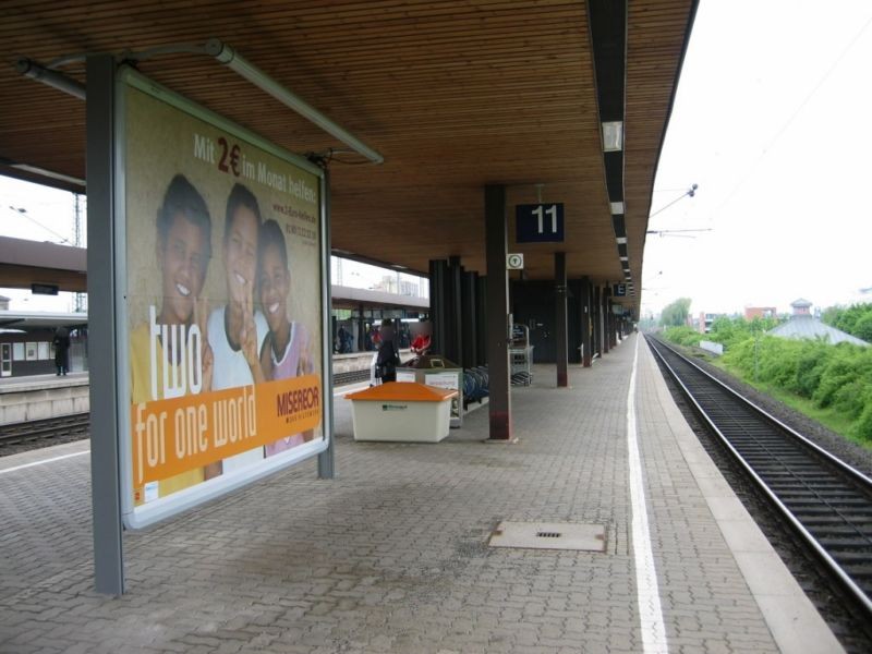 Bf, Bstg., Gleis 11, vor Abschnitt F