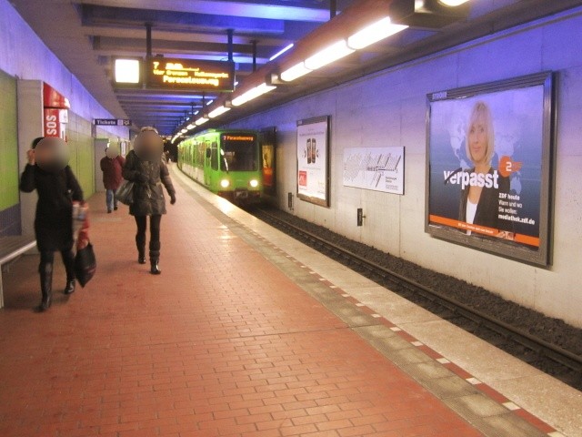 U-Bf. Lister Platz/Tf.  6 obere FE saw. HGL