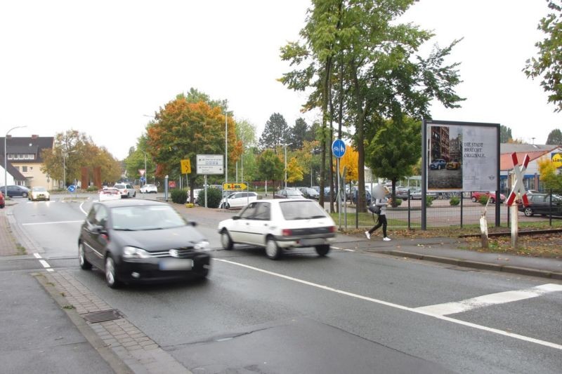 Mindener Str. 1 A/Bahnübergang/sew. re. Lidl