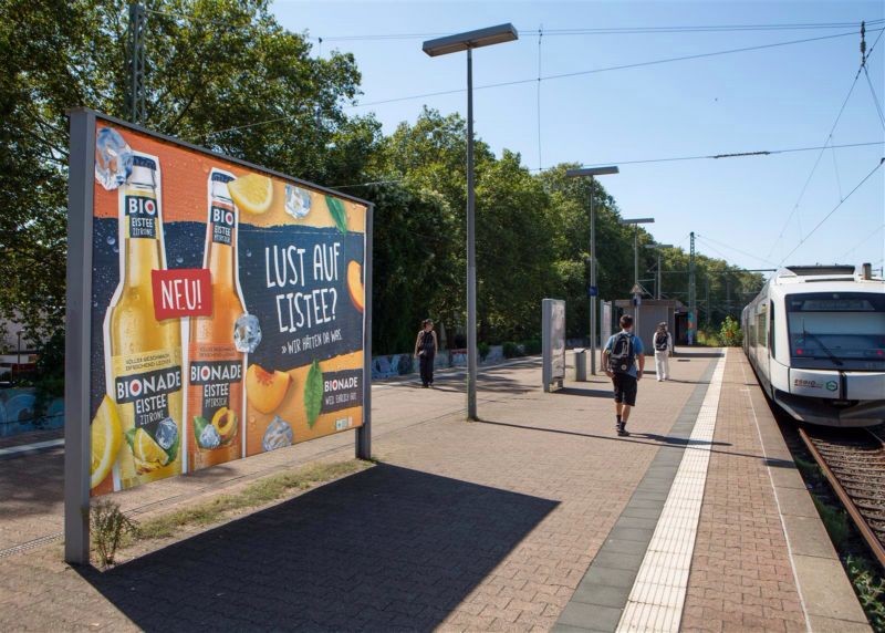 S-Bf Bilk, Bstg., Gl. 2, Nh. Ausgang Friedrichstr.