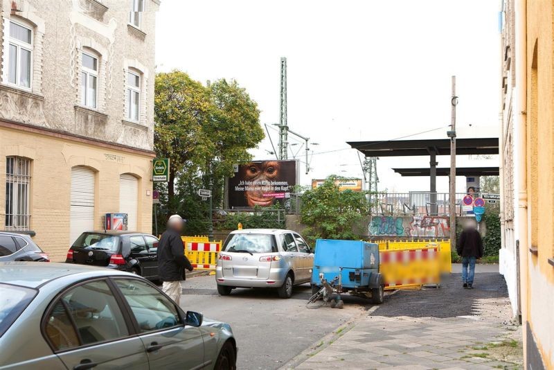 S-Bf Gerresheim, Bstg., Gleis 1, Si. Höherhofstr.